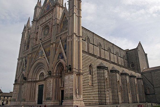 Orvieto and Civita di Bagnoregio from Rome Private Day Tour - Orvieto: A Medieval Marvel