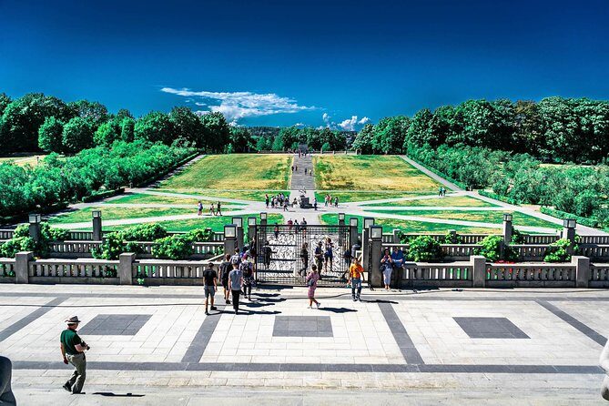 Oslo & Vigeland Park Private Walking Tour - What Makes This Tour Stand Out?