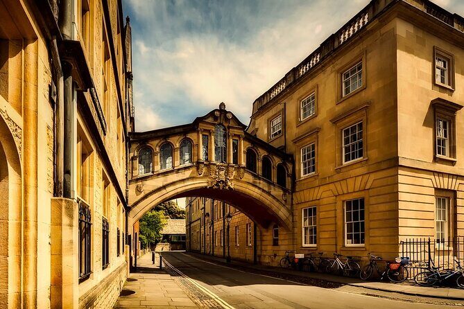 Oxford University Private Walking Tour with a Professional Guide - Practical Details and Tips