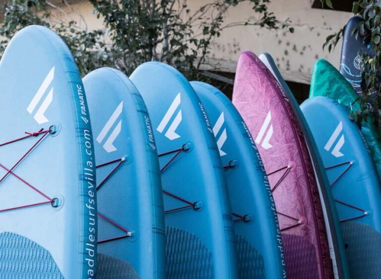 Paddle surfing routes and classes in Zahara de los Atunes - The Equipment and Inclusions
