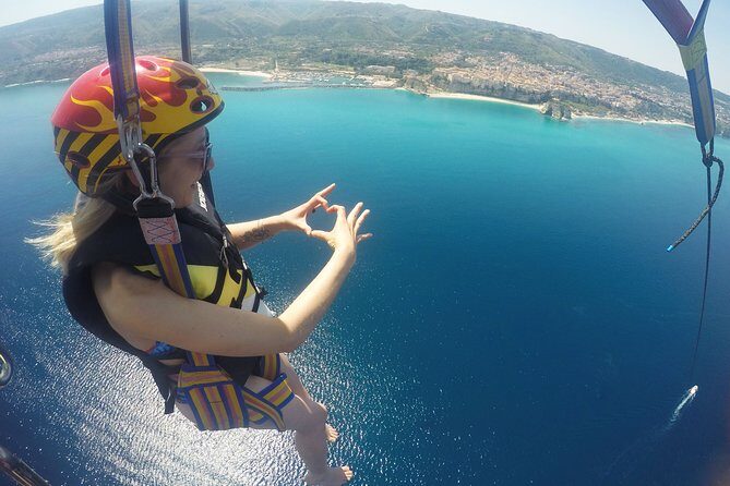 Parasailing Single Flight to Tropea in Small Group - FAQ