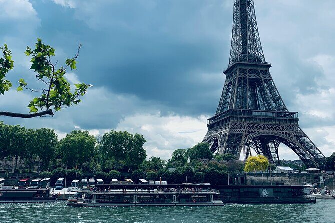 Paris: 1 Hour Seine River Cruise Ticket - Authentic Insights from Reviewers