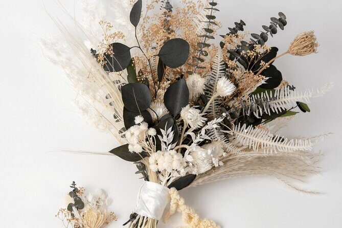 Paris 1e: 3 Hour Wedding Bouquet Private Workshop - The Value of This Floral Experience