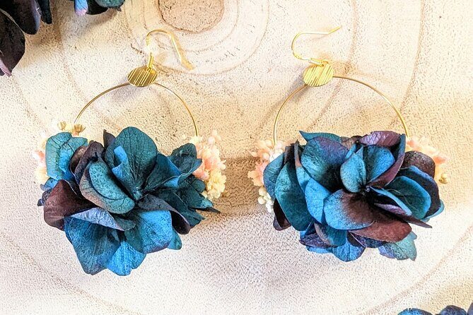 Paris 1e: Floral Earrings Workshop - Who Is This Experience Best For?