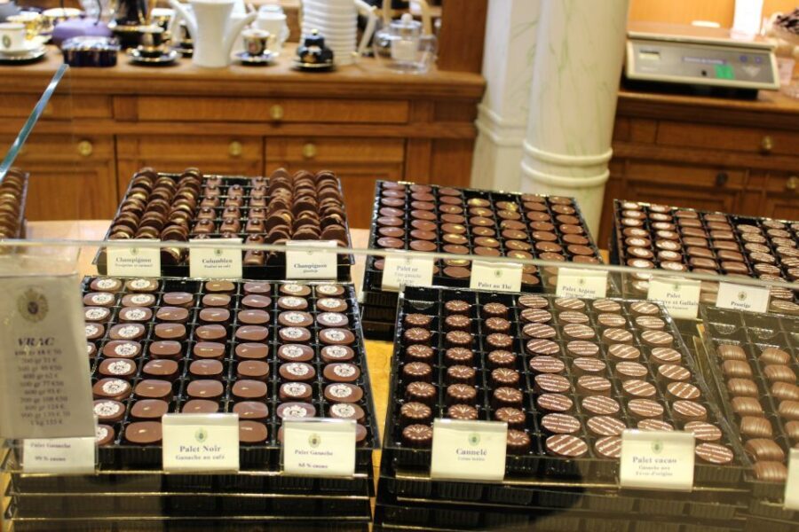 Paris: 2-Hour Sweet & Chocolate Family Tour with Tastings - The Practical Side: What to Expect