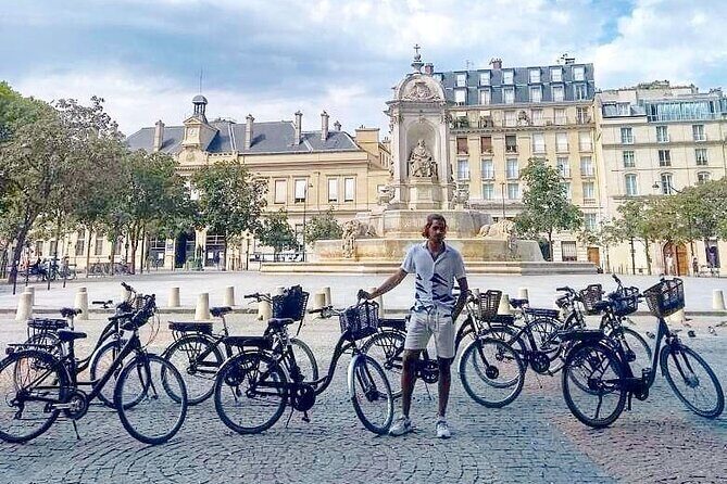 Paris along the Seine: guided tour of the greatest monuments - Detailed Breakdown of the Itinerary