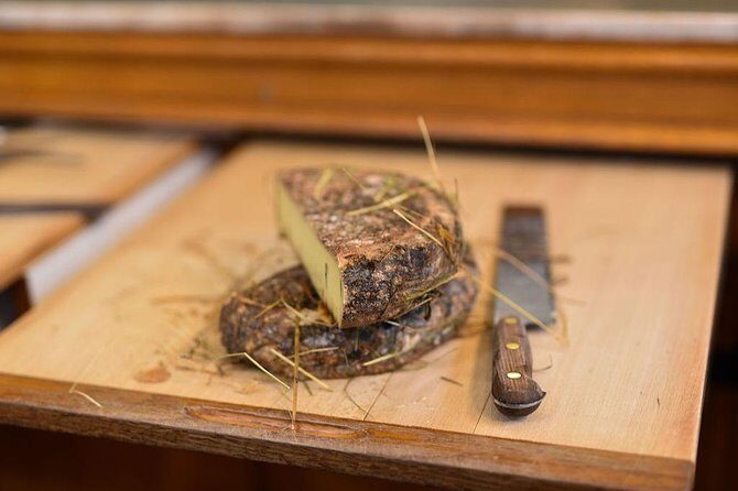 Paris Cheesemaking Workshop including Wine and Cheese Tasting with an Expert - What to Expect from the Paris Cheesemaking Workshop