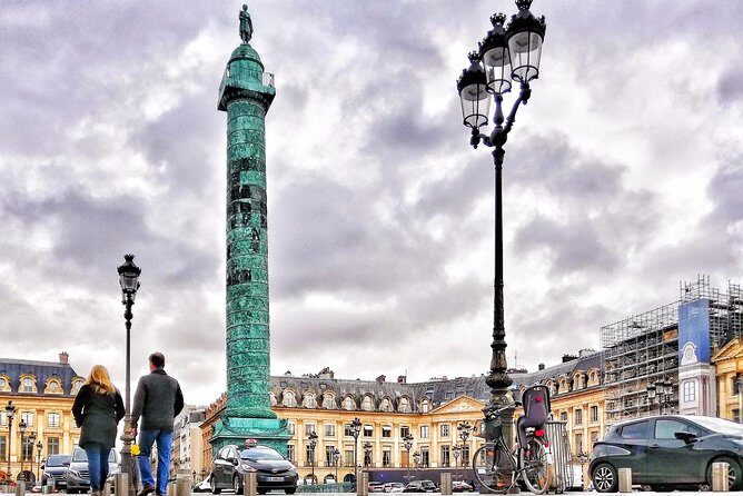 Paris City of Fashion History Private Guided Walking Tour - What to Expect During the Tour