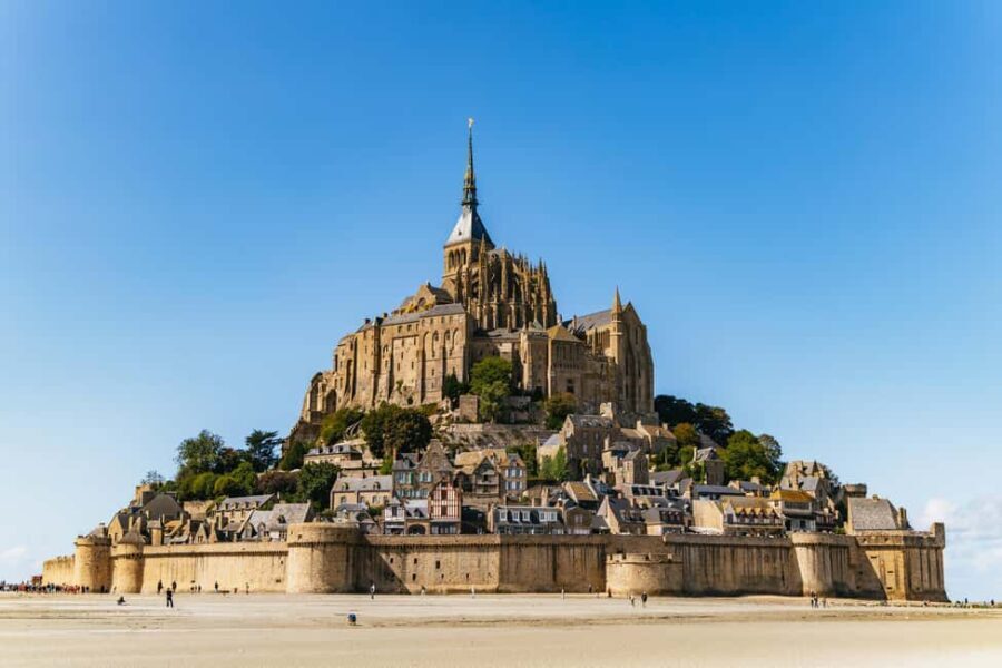 Paris: D-Day Landmarks and Mont Saint-Michel Guided Tour - The Journey to Mont Saint-Michel