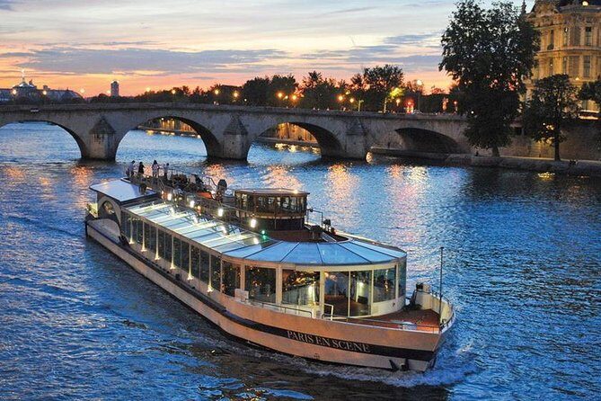 Paris en Scene 3 Course Seine River Dinner Cruise - An In-Depth Look at the Experience