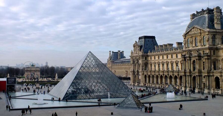 Paris: Express Walk with a Local in 90 minutes - Who Would Love This Tour?