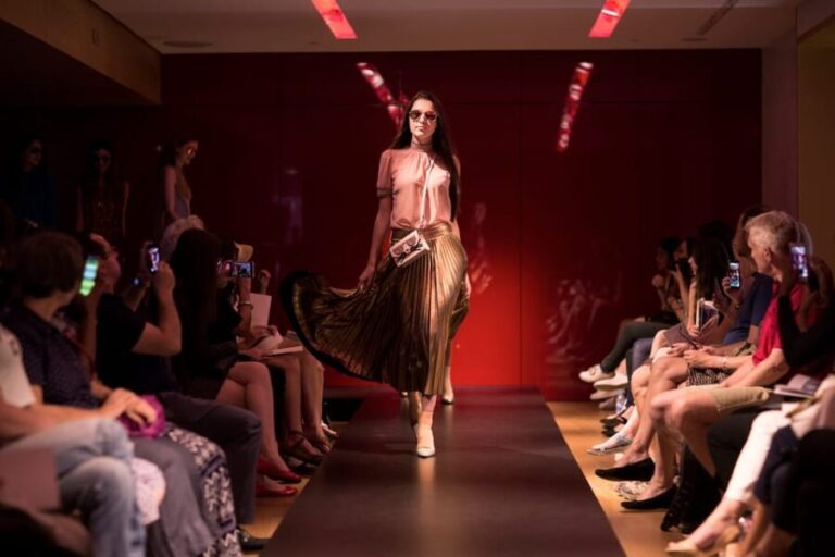 Paris: Fashion Show at Galeries Lafayette Haussmann - A Detailed Look at the Fashion Show Experience