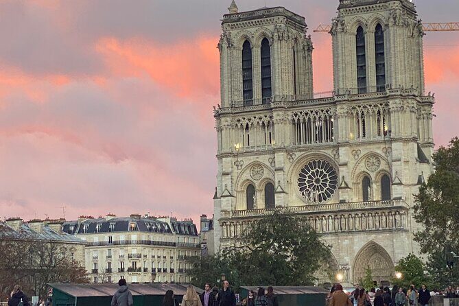 Paris Île de la Cité and Notre Dame Walking Tour With Crypt - Who will love this experience?