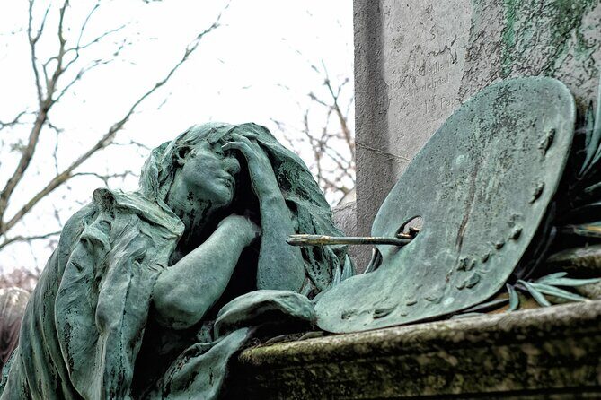Paris Père Lachaise Cemetery Love Affairs and Death Walking Tour - What You Can Expect on the Tour