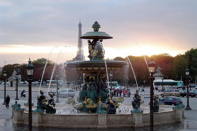 Paris Private Tour with Seine River Cruise - Authentic Experiences and Helpful Tips