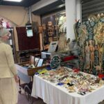 Paris: Saint Ouen Flea Market Guided Tour with Local Guide - Who Should Consider This Tour?