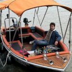 Paris Seine River Private or Shared Boat Tour - Navigating the Itinerary: What to Expect from Each Stop