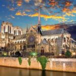 Paris Walking Tour , Historical Sites . - Practical Details and Tips
