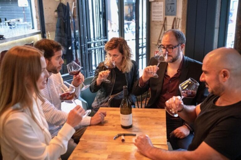 Paris Wine Tasting Experience in Montmartre - What to Expect During the Tasting