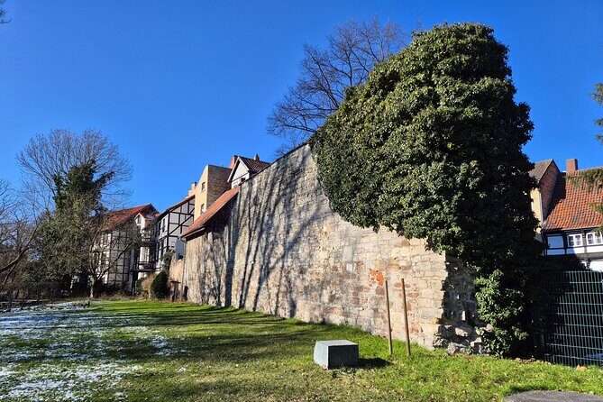 Patrician, executioner and bone carver. Brunswick in the Middle Ages. - Exploring the Itinerary in Detail