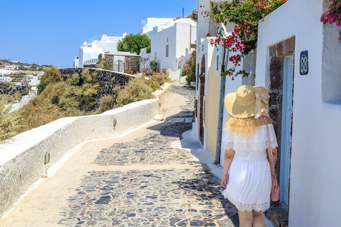 Personalized Private Photoshoot in Fira Santorini - Authentic Insights from Past Participants