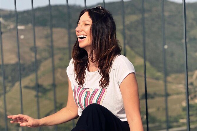 Photoshoot Session for Solo, Couples and Groups in Porto area - Practical Details You Need to Know