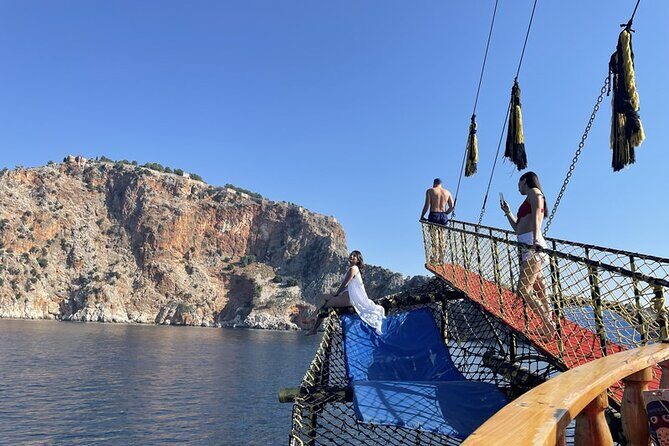 Pirate Boat Tour in Alanya: A Relaxing Day Out with Lunch - First Stop: The Coastline and Red Tower