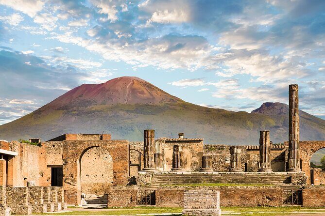 Pompeii guided group tour plus entry ticket - Tour Itinerary: What to Expect