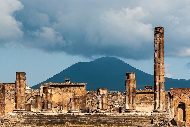 Pompeii, The Lives of the Ancients w/ Ticket included - An In-depth Look at the Pompeii Experience