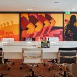 Port Wine Cocktails Workshop at Espaço Porto Cruz, Vila Nova de Gaia, Portugal - The Role of the Guide and Group Size