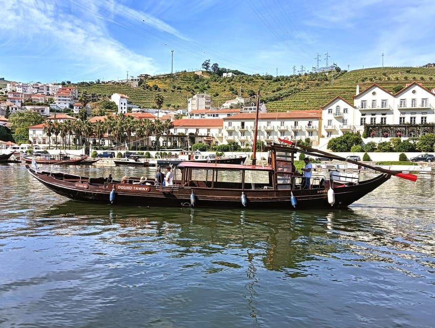 Porto: Douro Valley Tour with 2 Wineries, Lunch and Cruise - What Makes This Tour Stand Out?