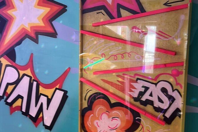 Porto Indoor Mini Golf Experience with Bar - A Closer Look at the Course & Experience