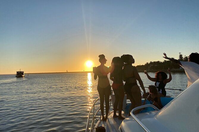 Porto: Porto City views Tour with Sunset Option,(shared) - Practical Tips and Considerations