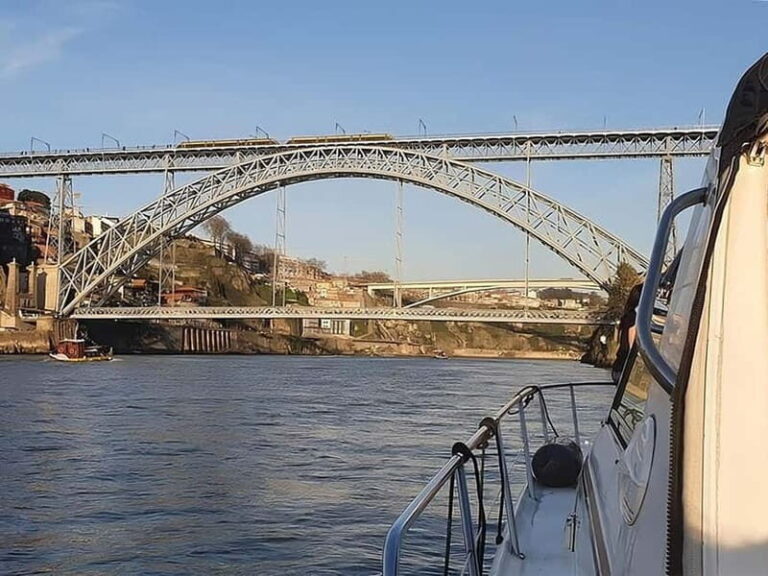 Porto: Sunset or Daytime Yacht Cruise with Welcome drink - Who is This Tour Best For?
