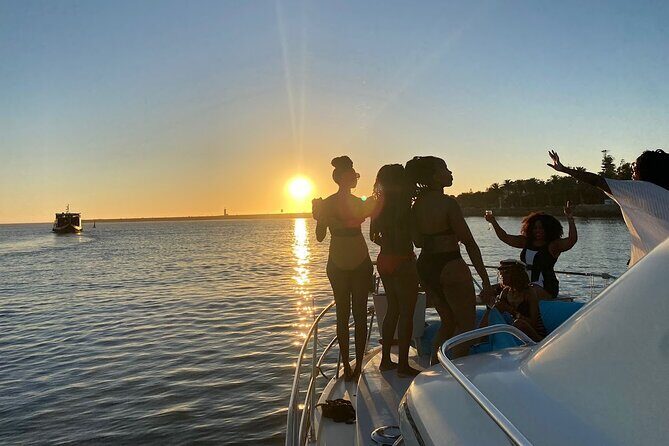 Porto: tour City views on the Douro River with welcome drink - Who Will Love This Tour?