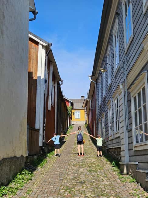 Porvoo Old Town&Riverside Heritage Guided Tour from Helsinki - An In-Depth Look at the Tour Experience