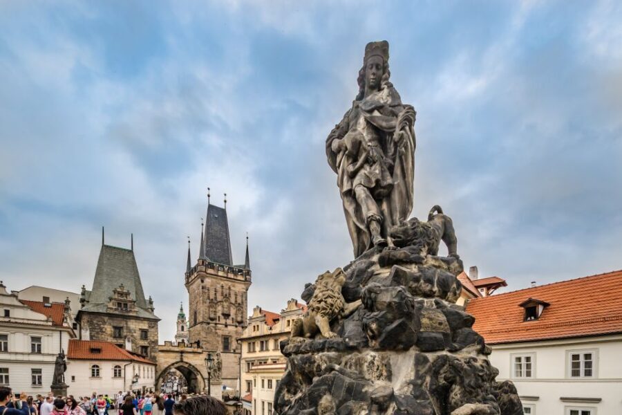 Prague: 3-Hour Walking Tour of Old Town & Prague Castle - What Makes This Tour Stand Out
