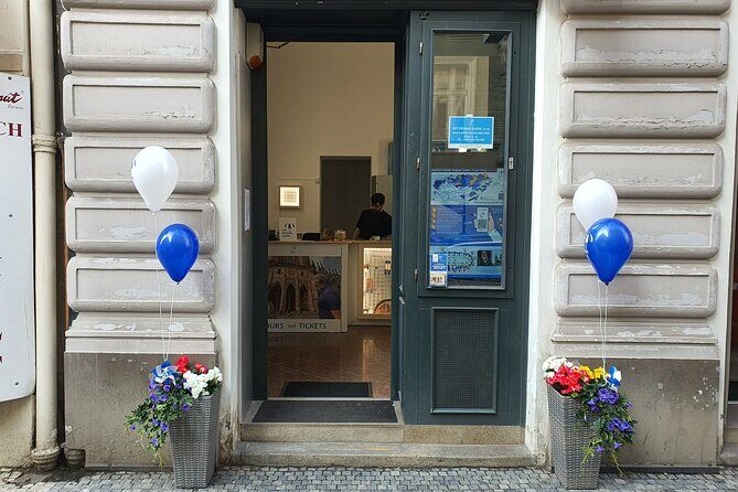 Prague Astronomical Clock Tower Ticket & Optional Audioguide - Practical Tips