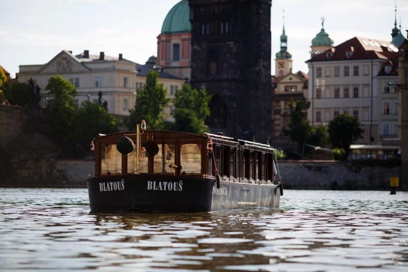 Prague: Canal Cruise Around Charles Bridge - The Itinerary Breakdown