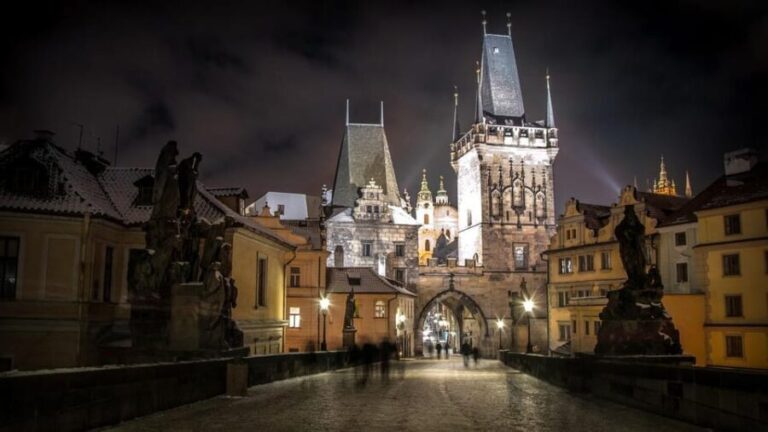 Prague: Private Night Tour with Local - Who Should Book This Tour?