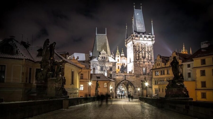 Prague: Private Night Tour with Local - Who Should Book This Tour?
