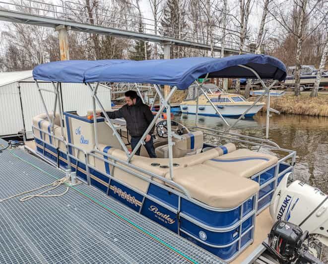 Prague: Private Pontoon Sightseeing Cruise with Prosecco - Why You Might Love This Tour