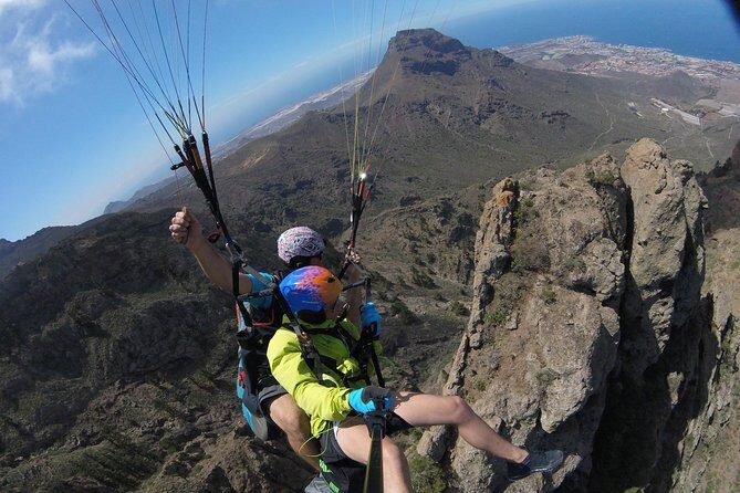 Premium paragliding in Tenerife with the best staff of pilots: Emotion and safety - Who Should Book This Paragliding Tour?