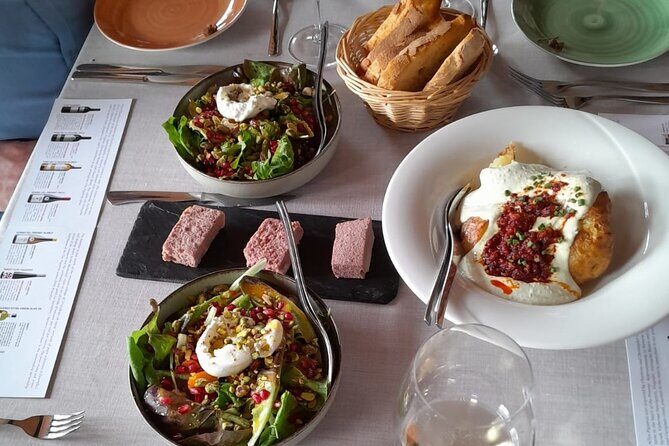 Priorat tour to 3 small wineries and hotel pick-up - The Itinerary in Detail