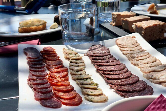 Priorat Wineries Tour with Wine Tastings & Lunch from Barcelona - Who is This Tour Best For?