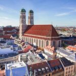 Private 2.5 hour city tour of Munich with driver/guide - Detailed Breakdown of the Itinerary