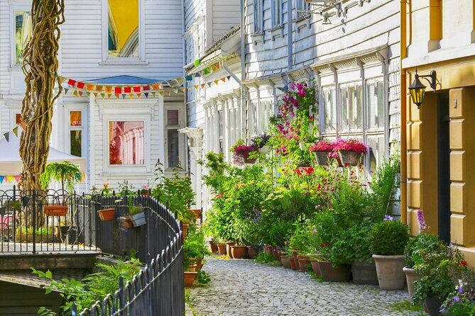 Private 2 Hour Walking Tour of Bergen with a Certified Guide! - Practical Details That Matter