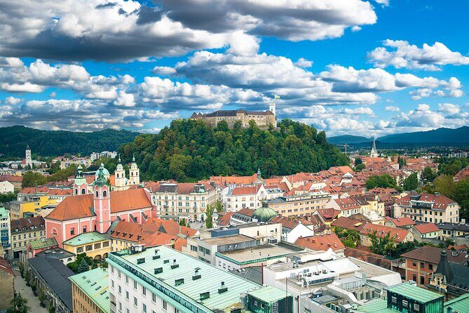 Private 3 hours walking Guided Immersion tour through Ljubljana - A Thorough Look at the Tour Experience