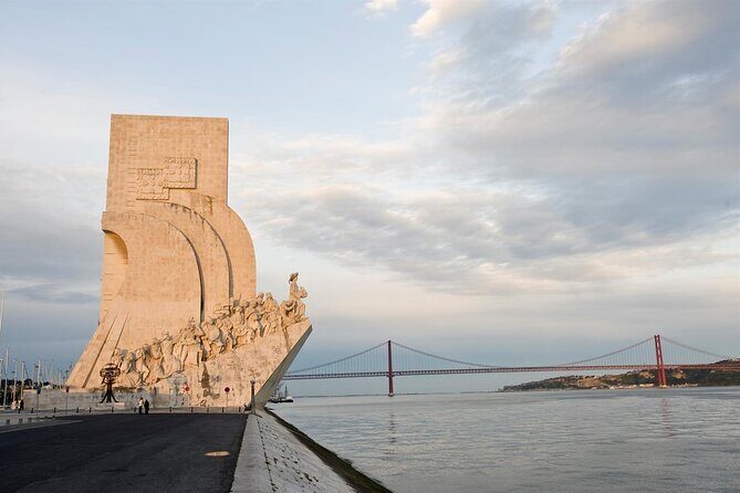 Private 3H Tour by Tuk Tuk Lisbon Essential - The Sum Up