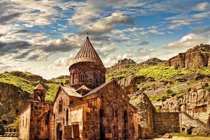 Private 5 day tour in Armenia , Spread Your Wings - Day 1: Getting Acquainted with Yerevan